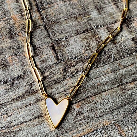 NEW Abstract Heart Mother Of Pearl Layering Necklace - Picture 10 of 12